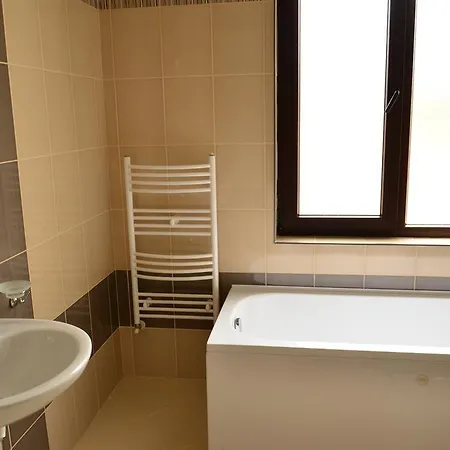 Nocturno ベルコヴィツァ