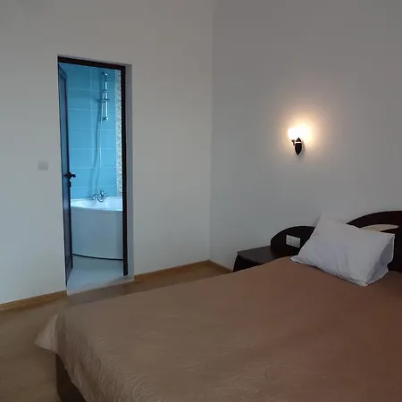 Nocturno Vendégház 3*